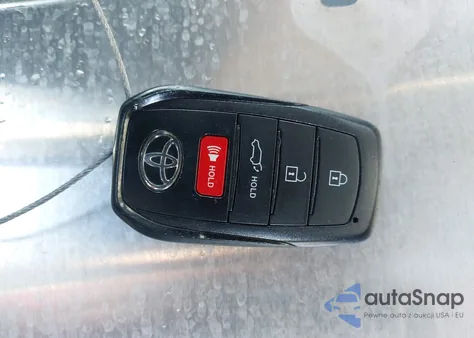 2024 Toyota Corolla Cross Xle z USA, uszkodzony, nr VIN 7MUDAAAG3RV085321